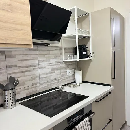 Appartamento Trento House Zona Stazione Centro Storico Parma